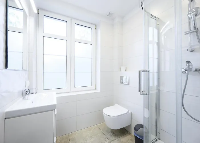 3 Maja 32b -b By Homeprime