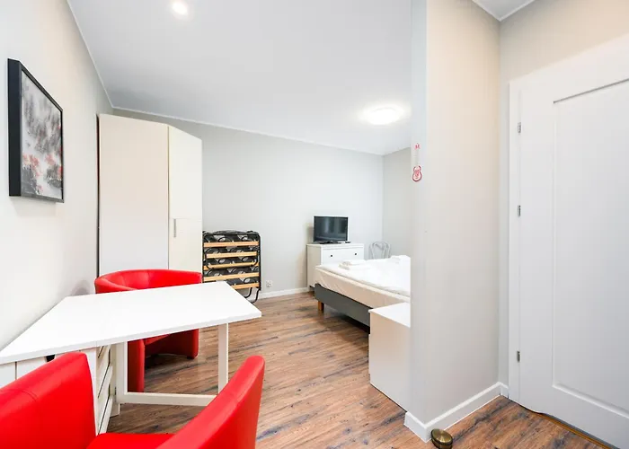 3 Maja 32b -b By Homeprime